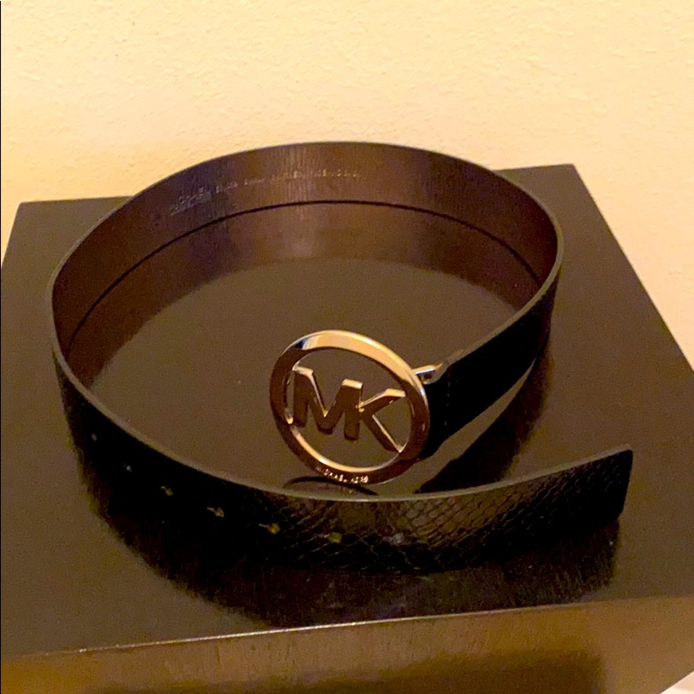 Michael Kors black belt
